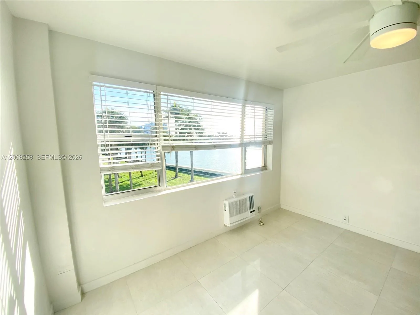 6484 Indian Creek Dr # 205, Miami Beach, FL 33141