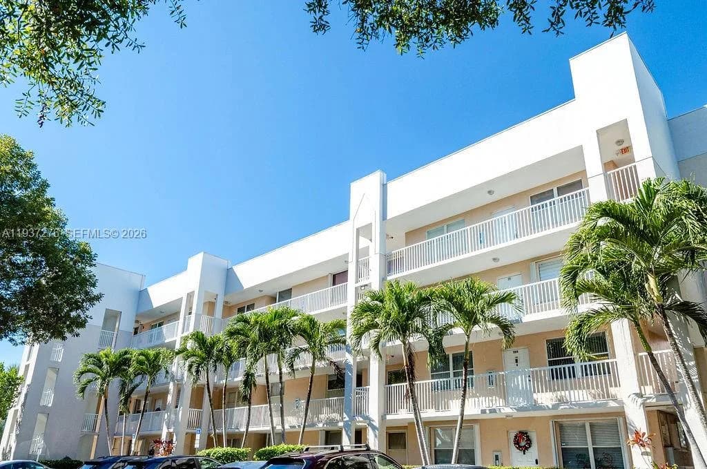2601 N Nob Hill Rd # 402, Sunrise FL 33322