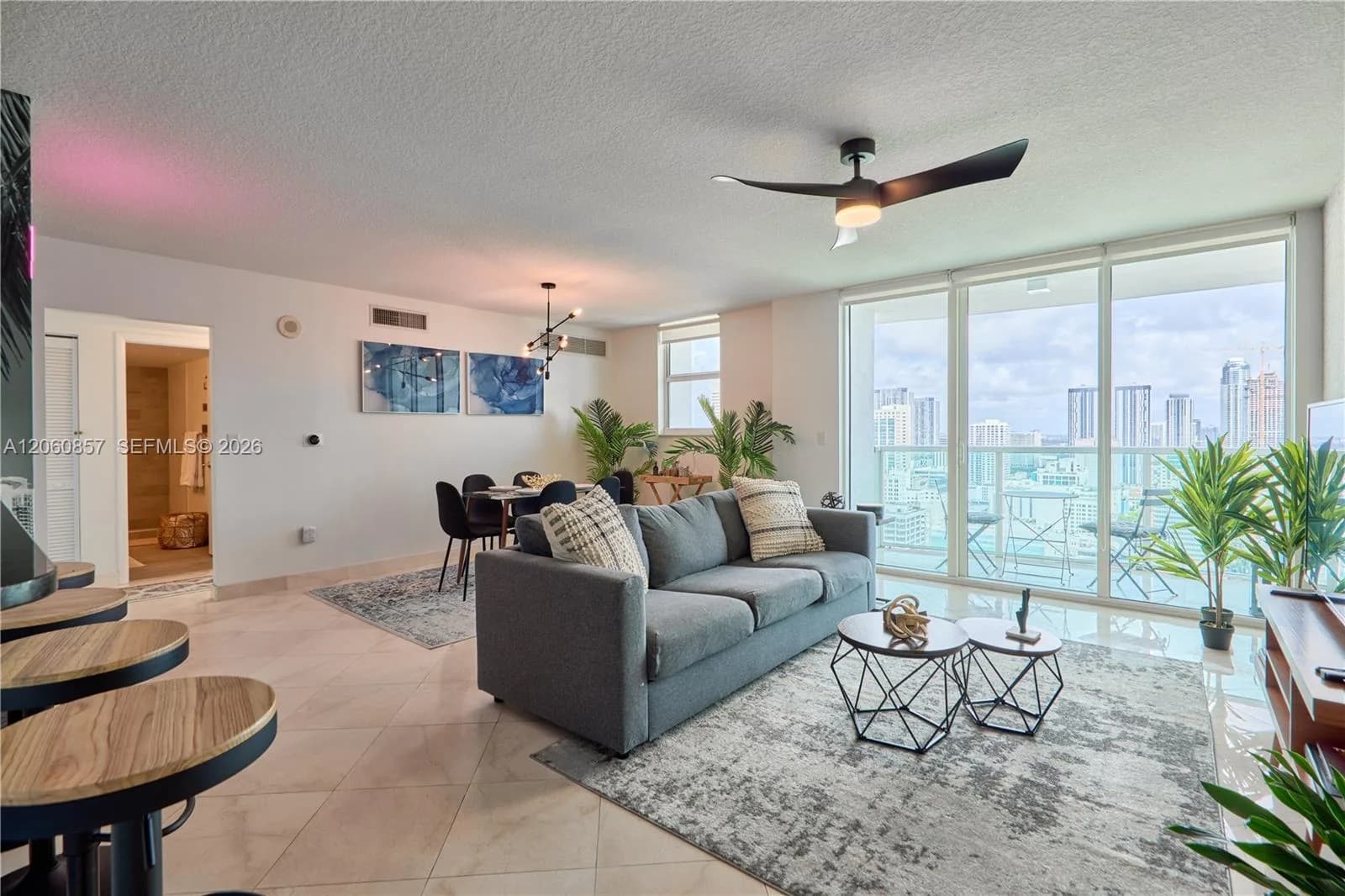 31 SE 5th St # 3201, Miami, FL 33131