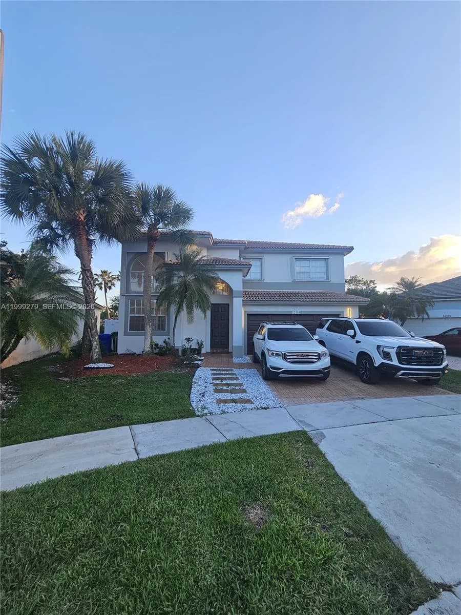 17088 NW 19th St, Pembroke Pines FL 33028