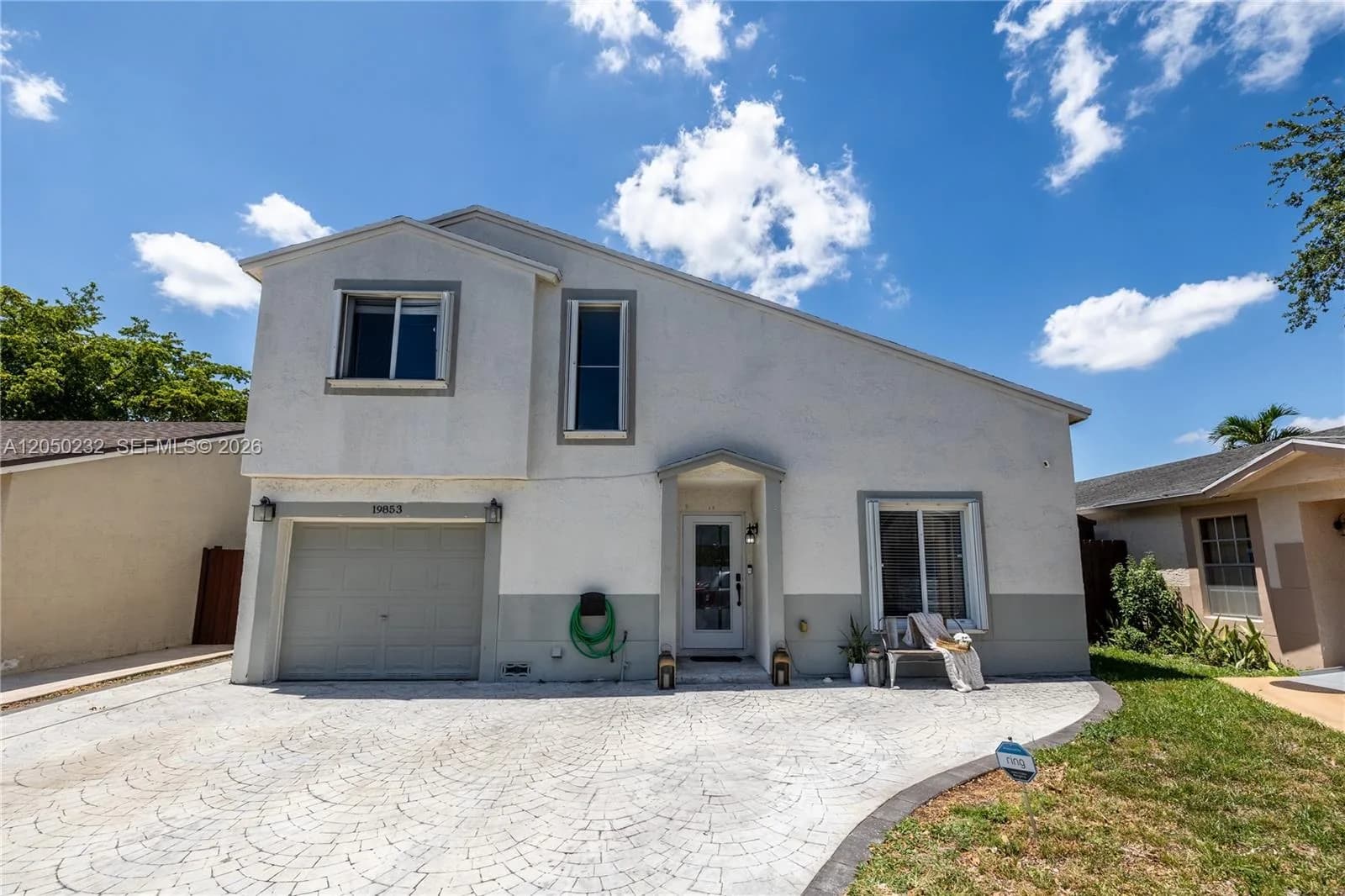 19853 NW 64th Pl, Hialeah, FL 33015