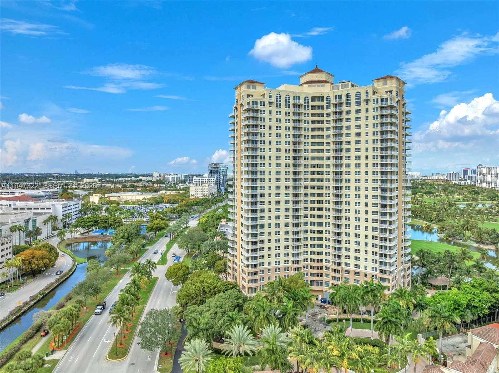 19501 W Country Club Dr # 505, Aventura FL 33180