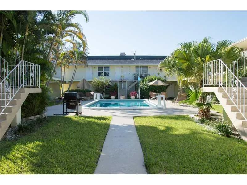 1012 SE 15th Street # 102, Fort Lauderdale FL 33316