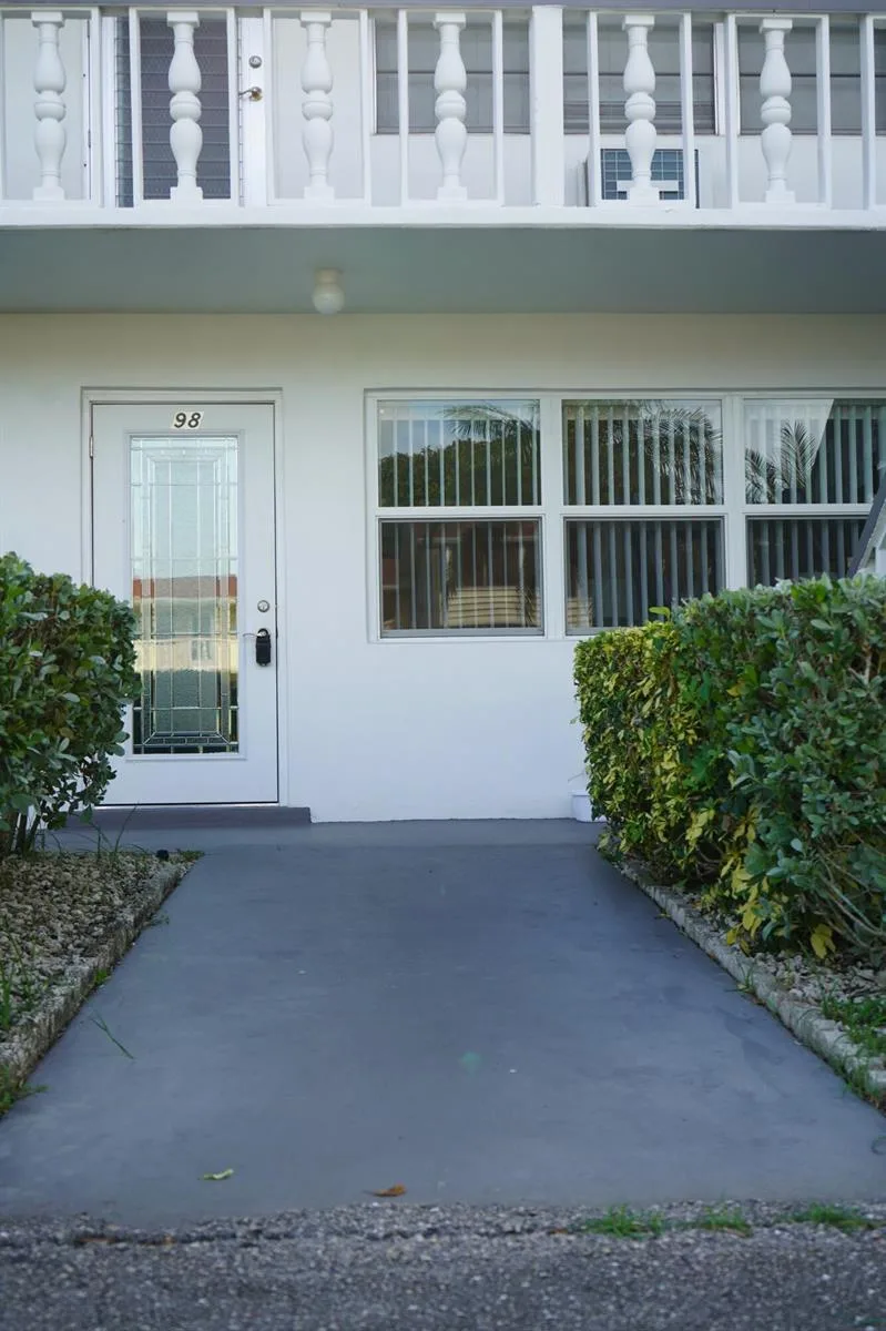 97 BERKSHIRE E, West Palm Beach, FL 33417