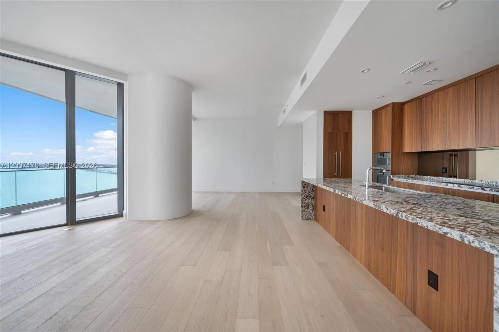 175 SE 25th RD # 1904, Miami, FL 33129