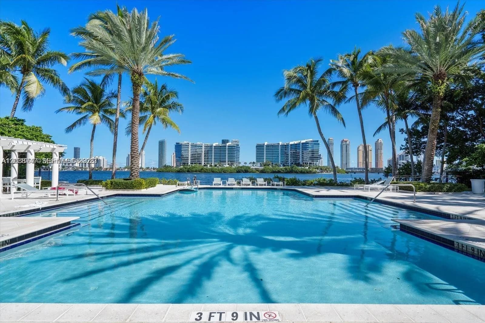 3125 NE 184th St # 1305 w/ GARAGE, Aventura FL 33160
