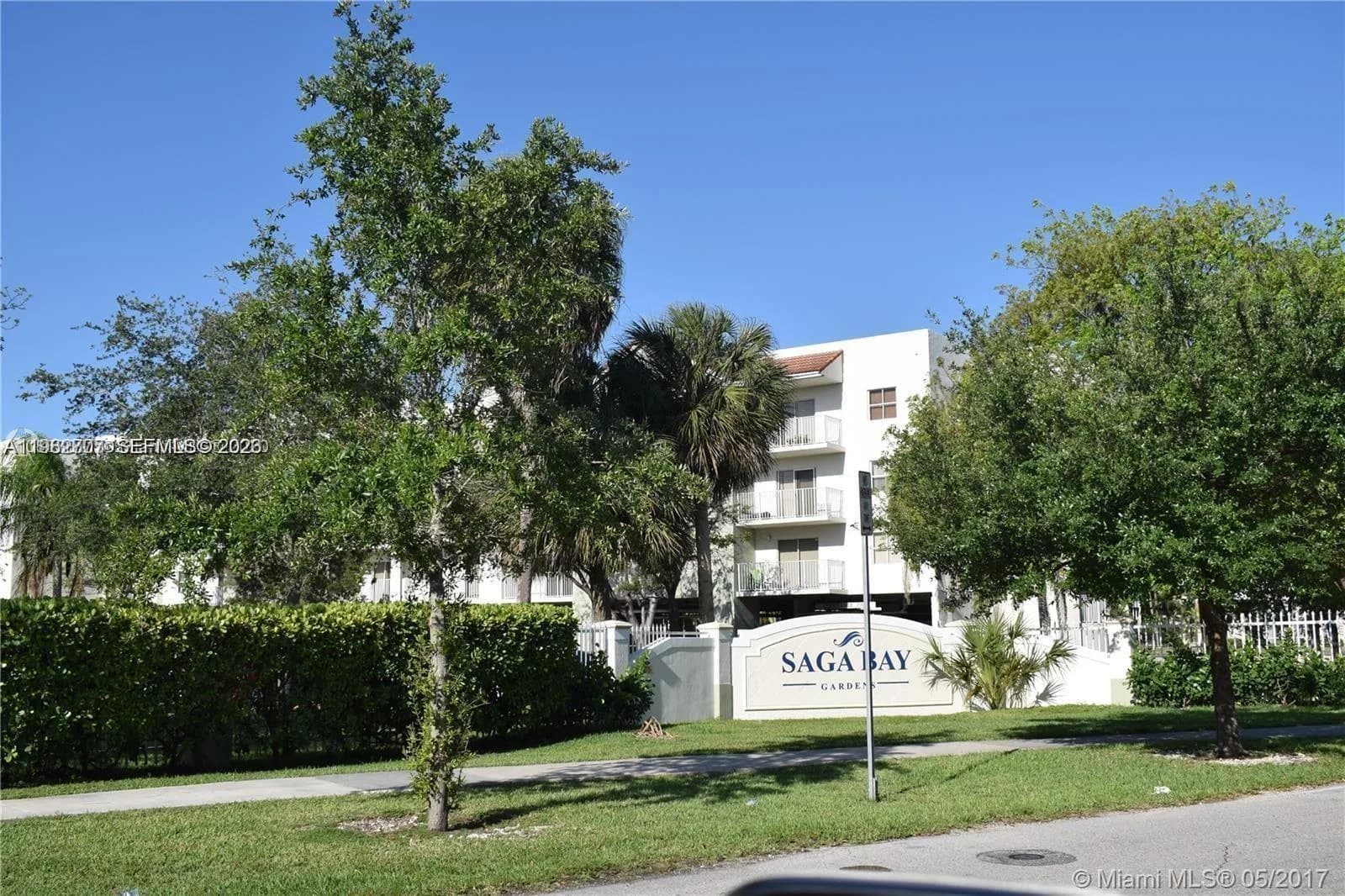 8240 SW 210th St # 215, Cutler Bay, FL 33189