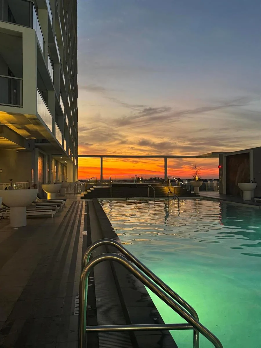 2000 Metropica Way # 811, Sunrise FL 33323