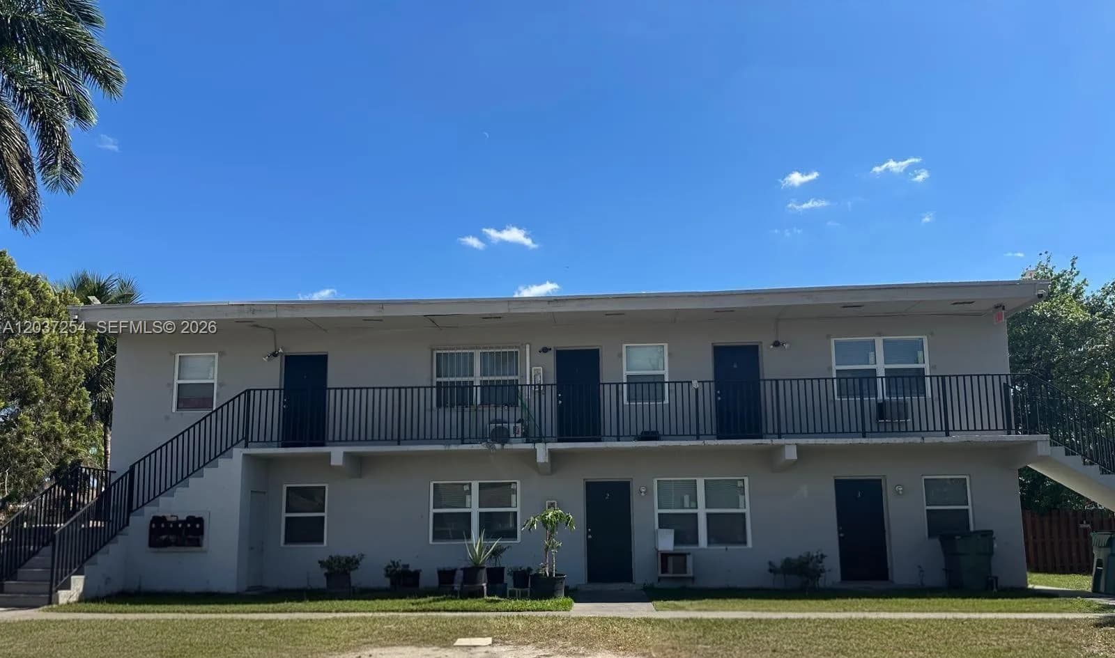 186 NW 1st St # 1, Homestead FL 33030