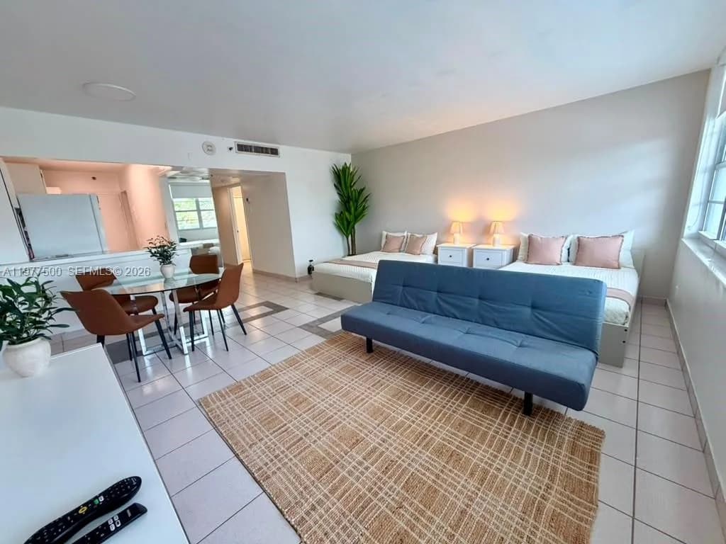 100 Lincoln Rd # 304, Miami Beach, FL 33139