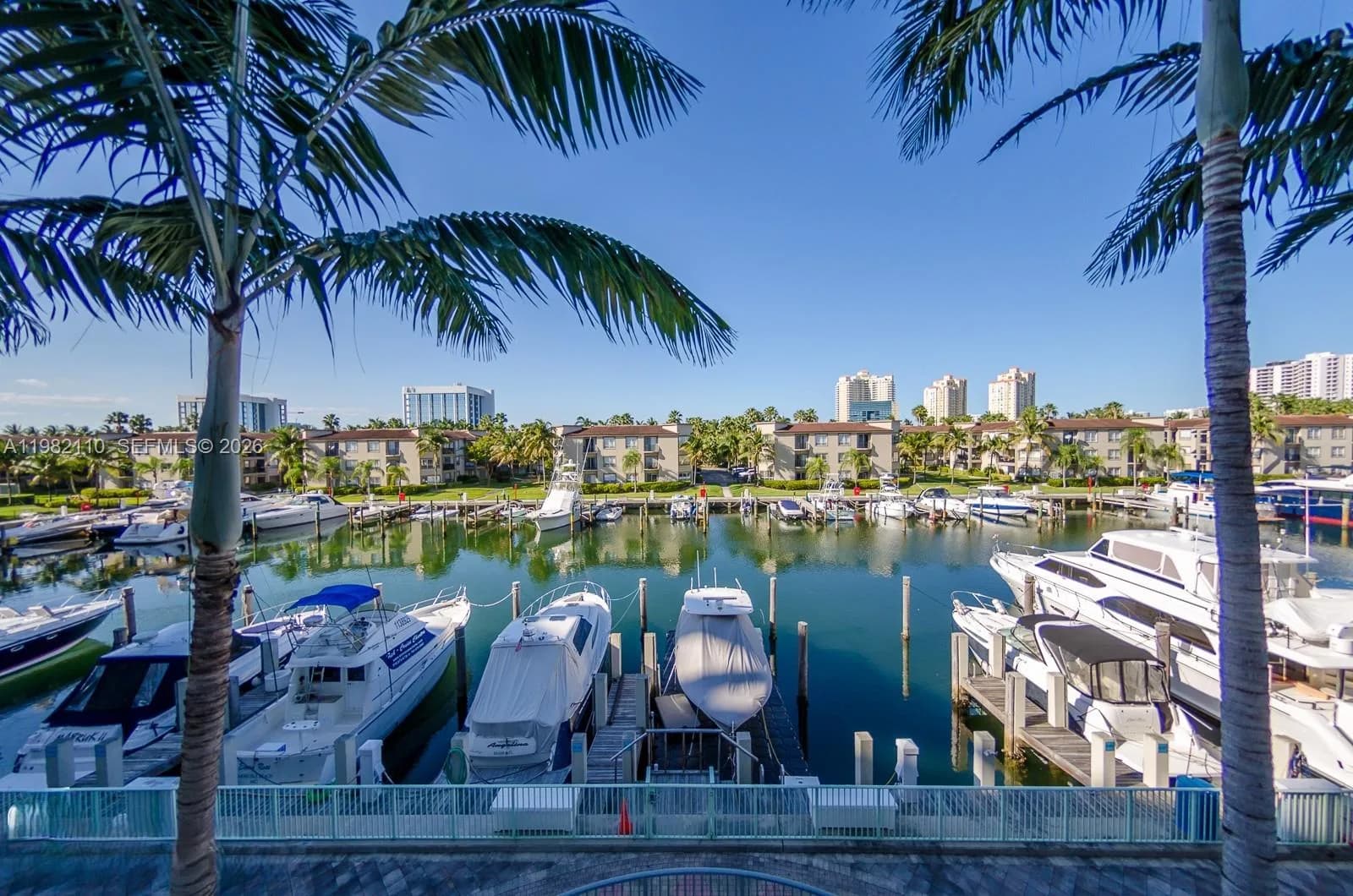 3029 NE 188th St # 907, Aventura FL 33180