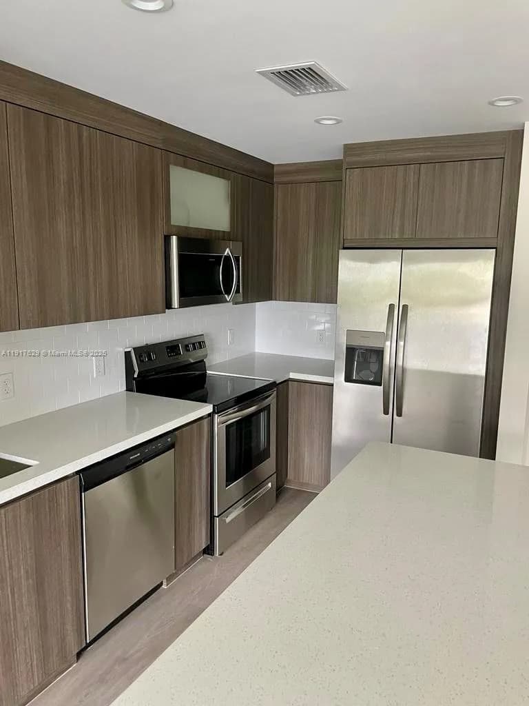 1938 Jackson St # 403, Hollywood, FL 33020