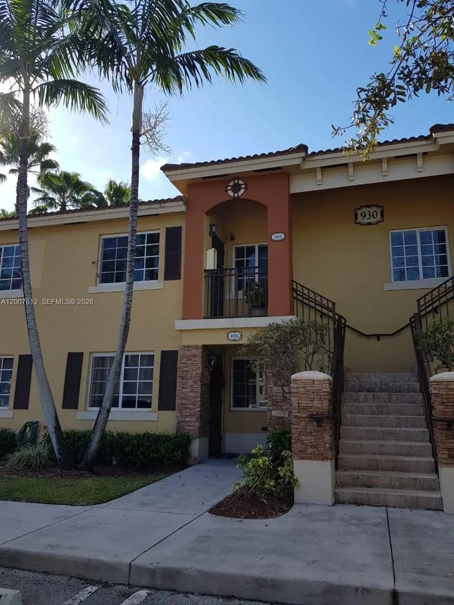 930 NE 33rd Ter # 202, Homestead FL 33033