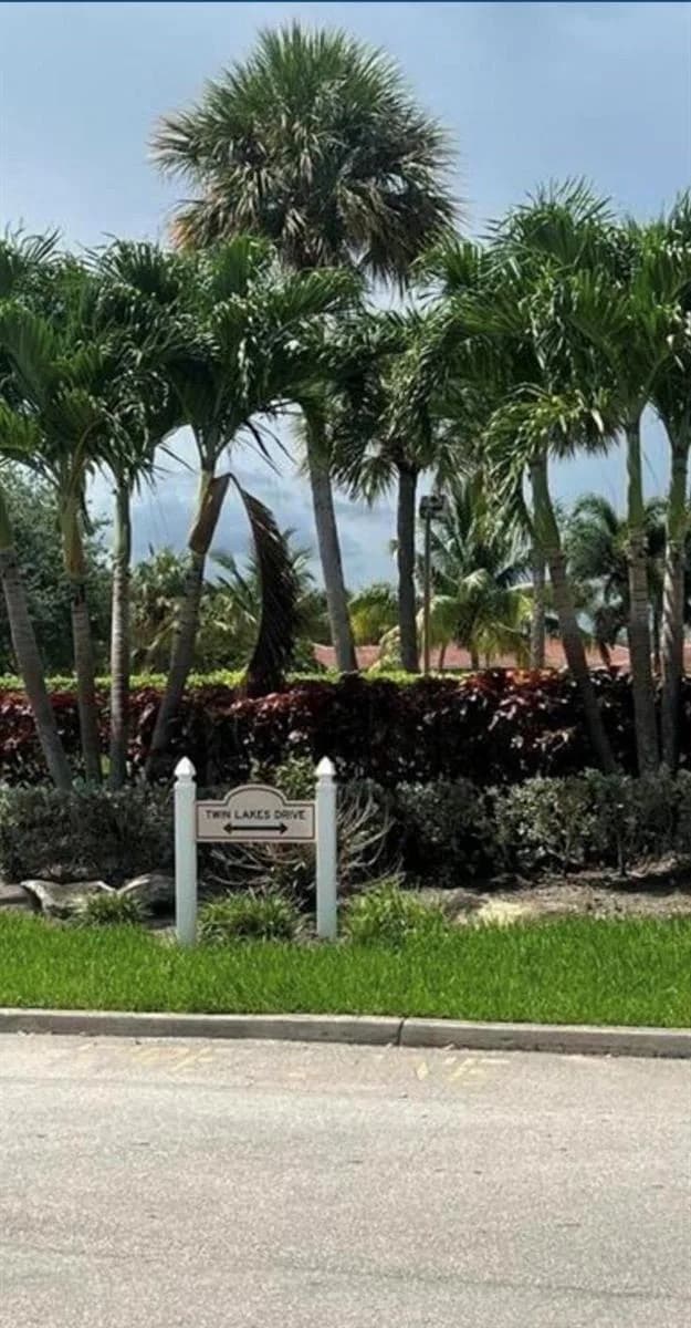 9984 Twin Lakes Drive # 35-G, Coral Springs FL 33071