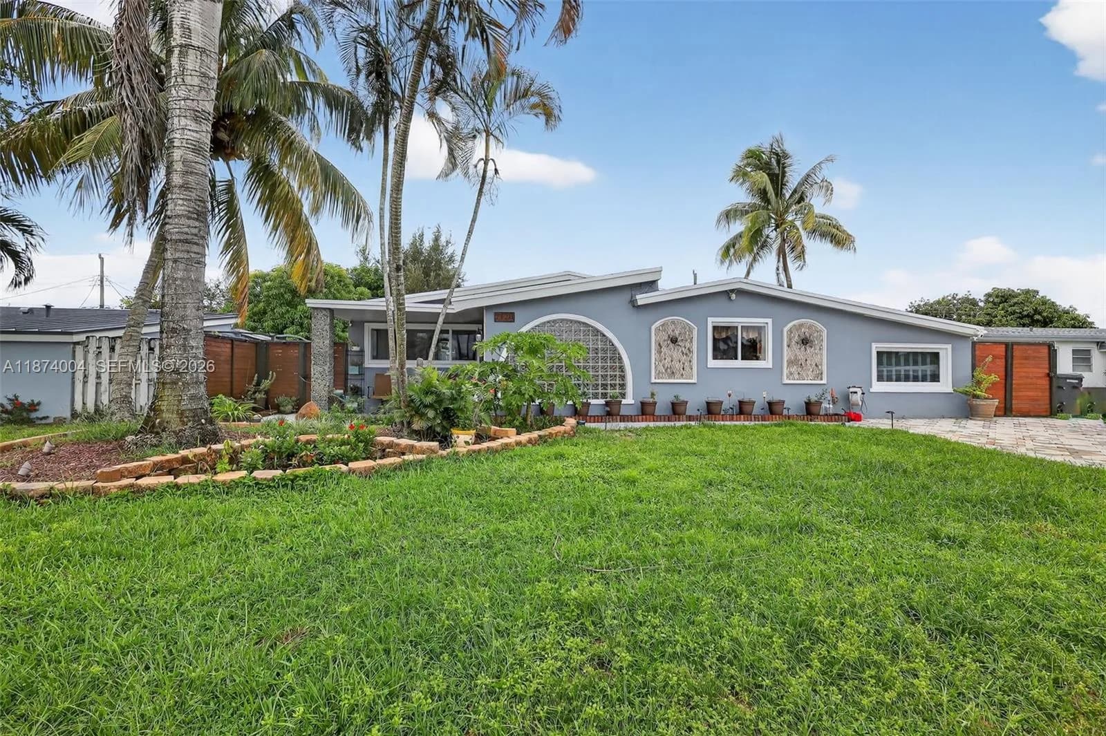 7120 Wilson St, Hollywood, FL 33024