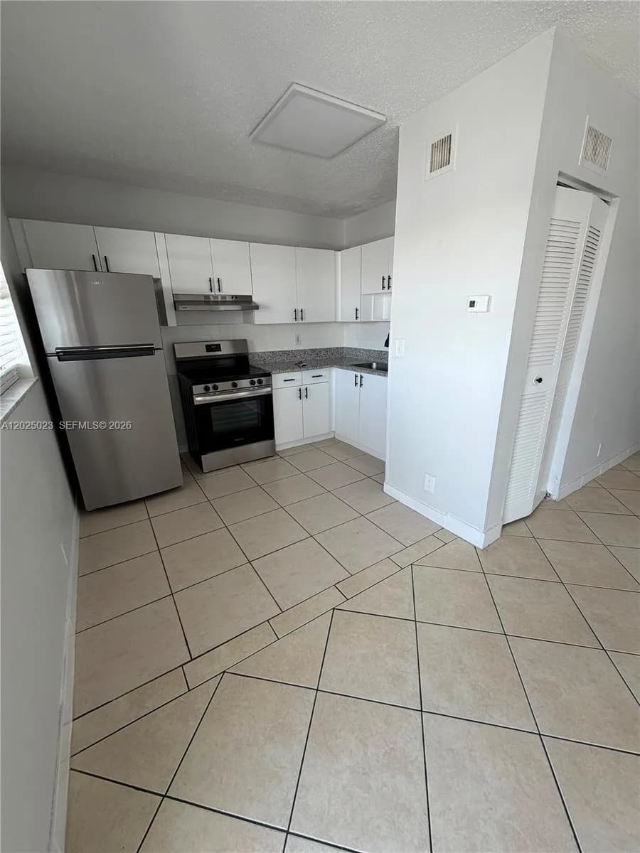 351 NW 42ND CT # 208, Pompano Beach, FL 33064