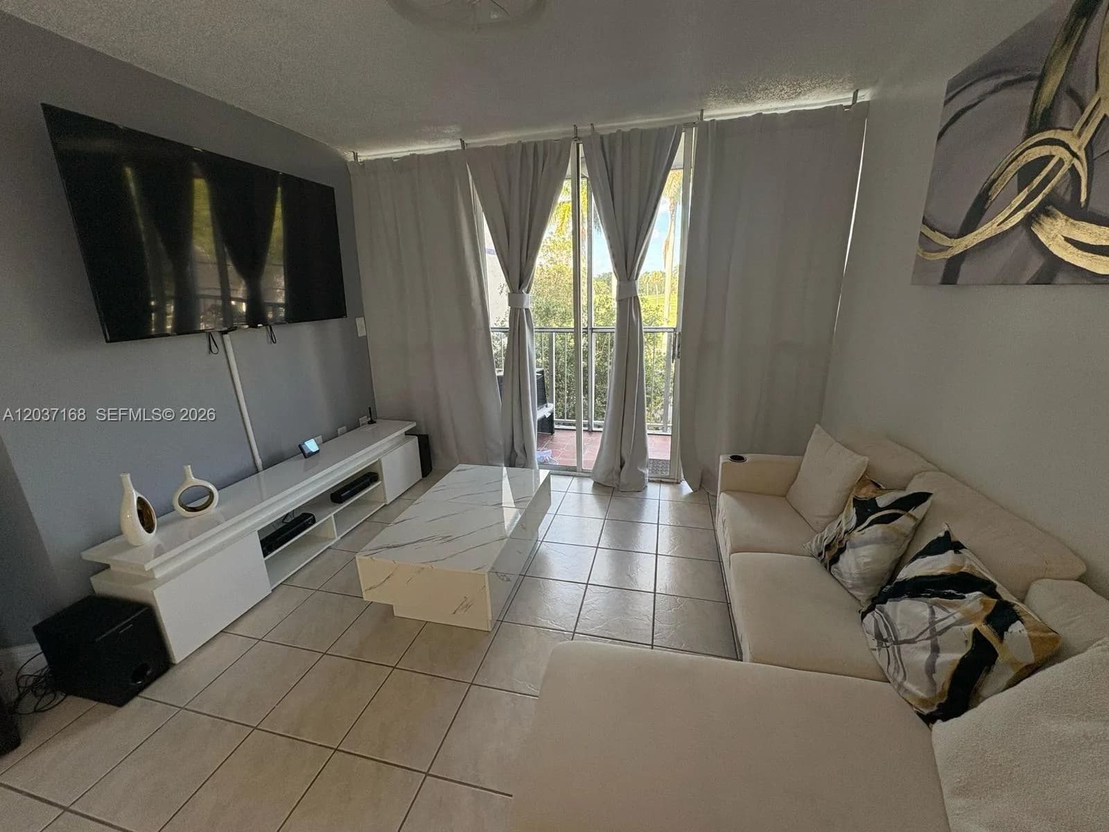 7035 NW 186th St # D302, Hialeah FL 33015
