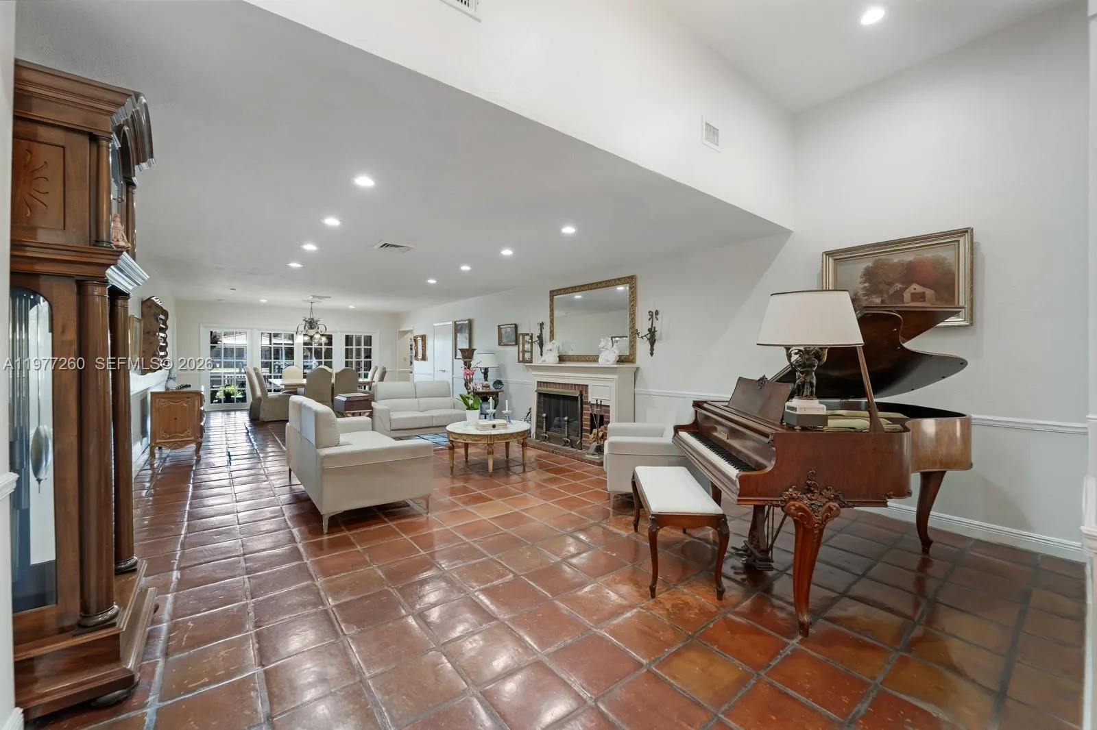 2046 NE 15th St, Fort Lauderdale FL 33304