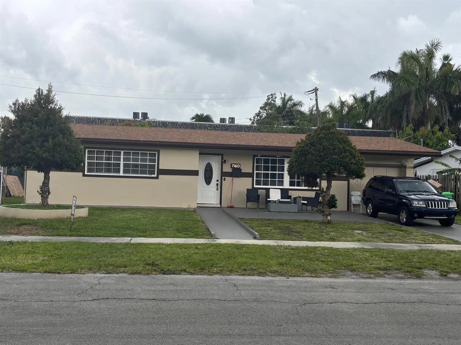 7160 NW 24th Street NW, Sunrise FL 33313