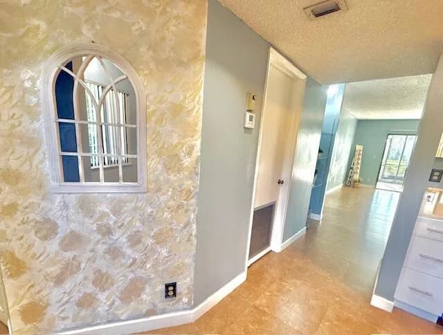 2202 S Cypress Bend Drive # 101, Pompano Beach, FL 33069