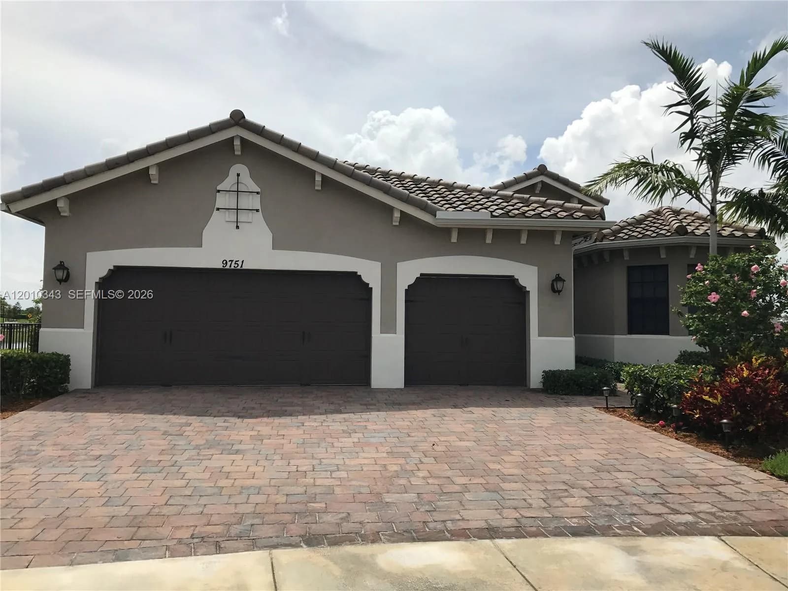 9751 Lakeview Ln, Parkland FL 33076
