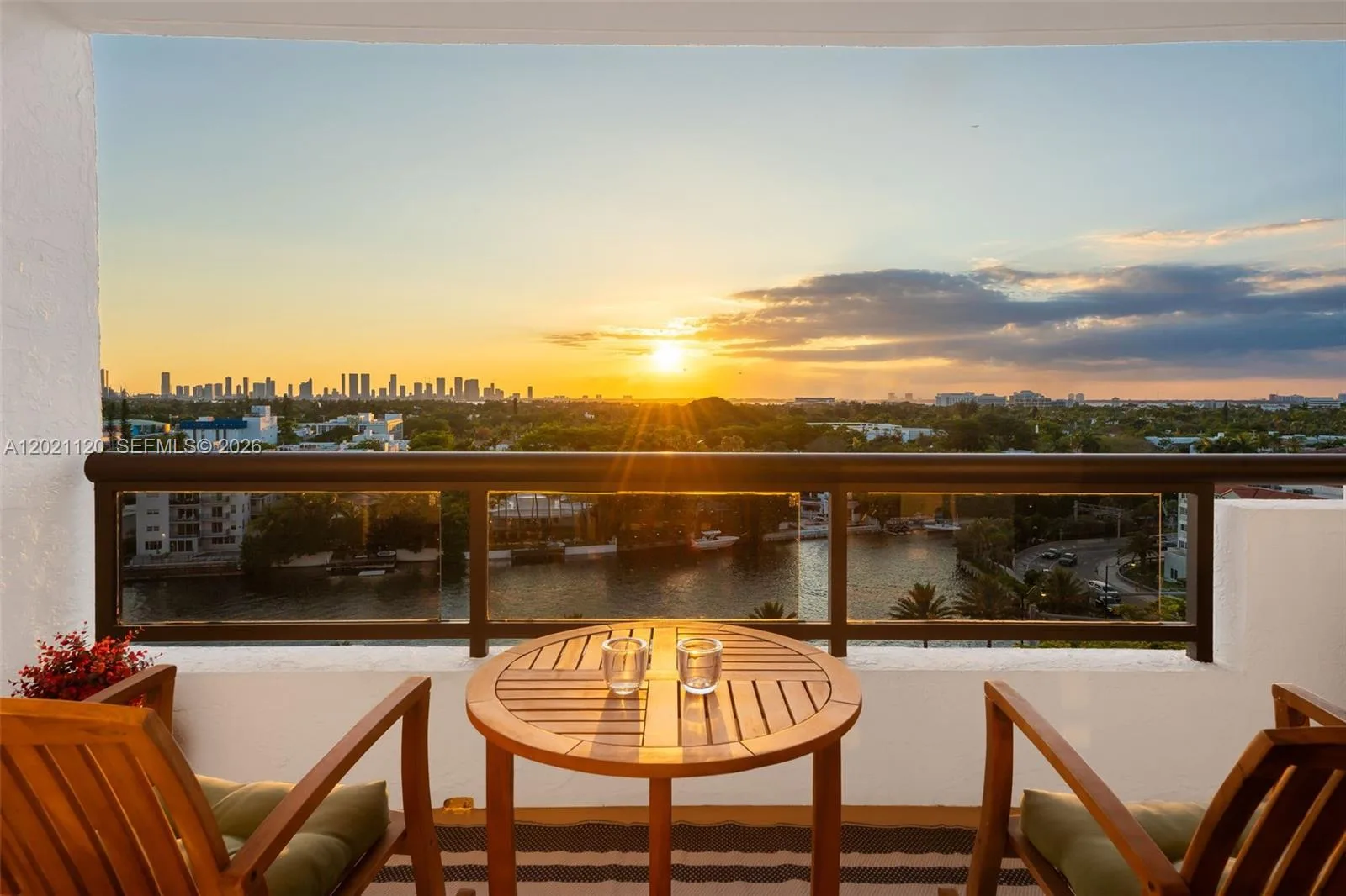 2555 Collins Ave # 1106, Miami Beach FL 33140