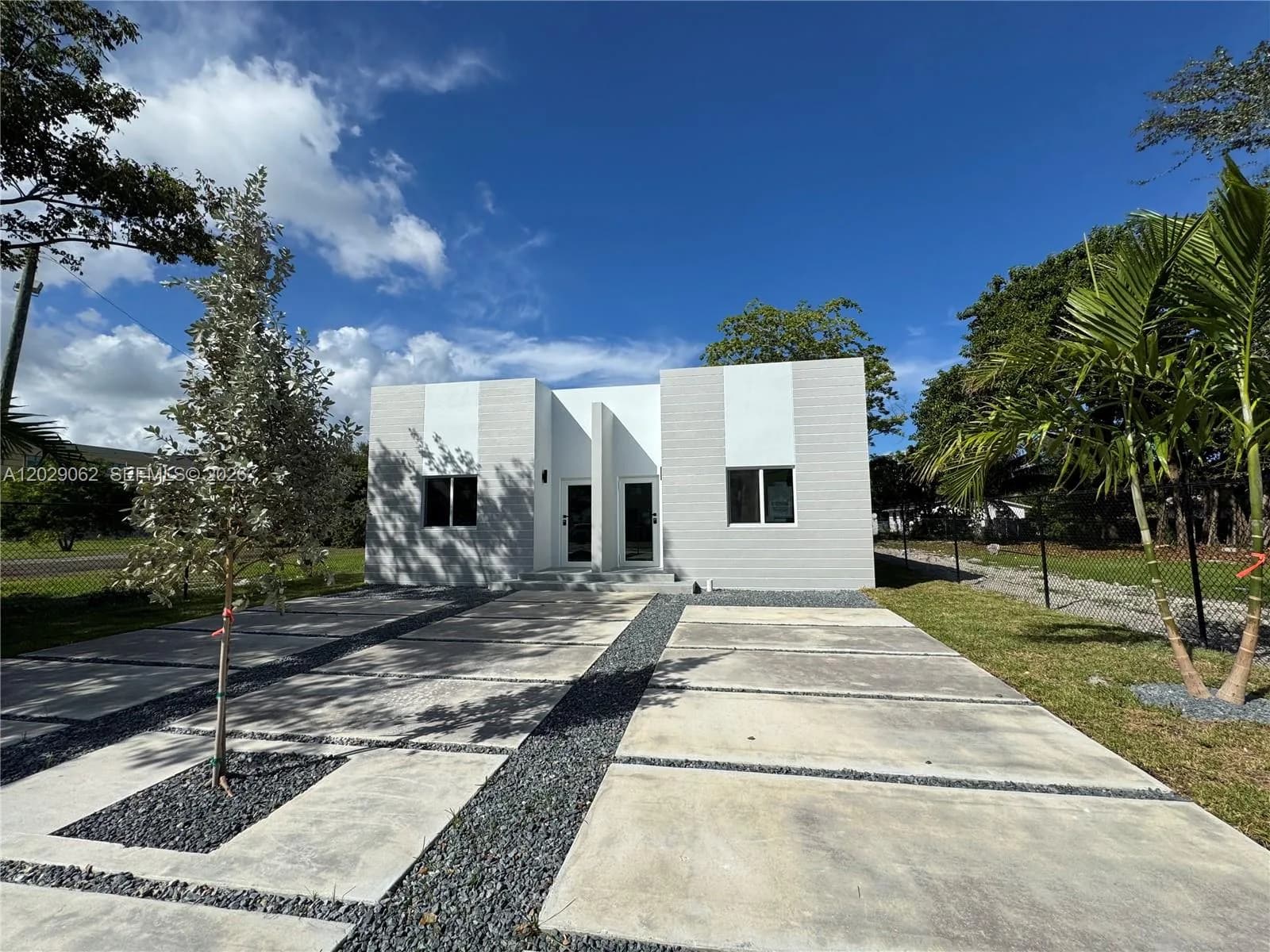 135 NW 60th St # B, Miami, FL 33127