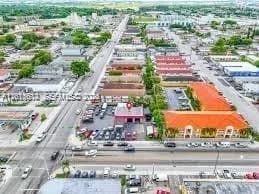 900 Palm Ave, Hialeah FL 33010