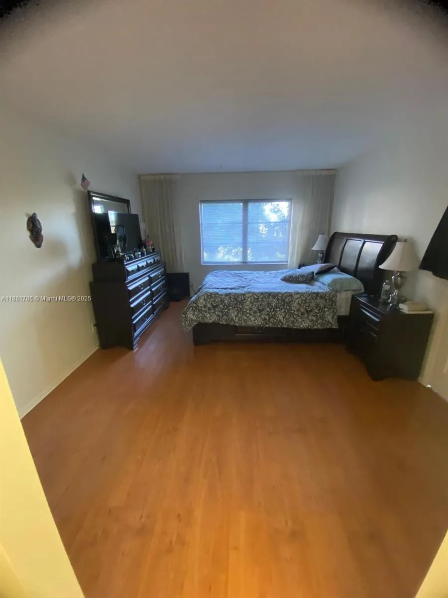 200 Diplomat Pkwy # 329, Hallandale Beach, FL 33009
