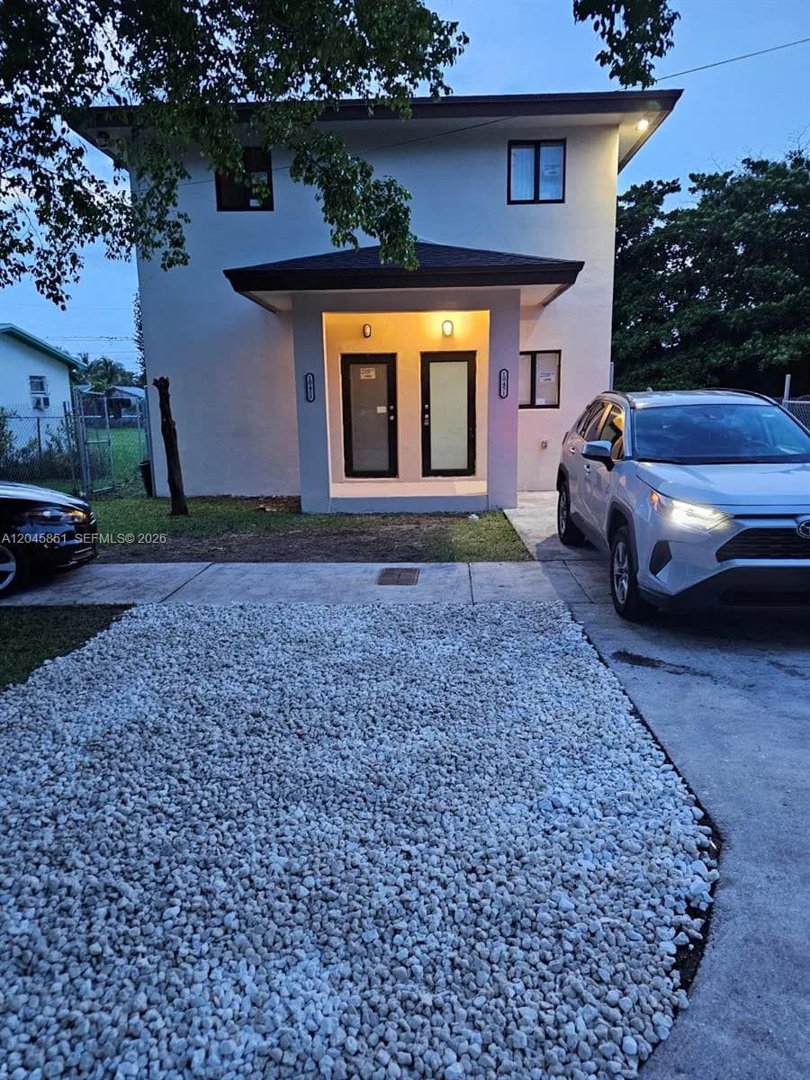 10455 SW 179th St # 1, Miami, FL 33157