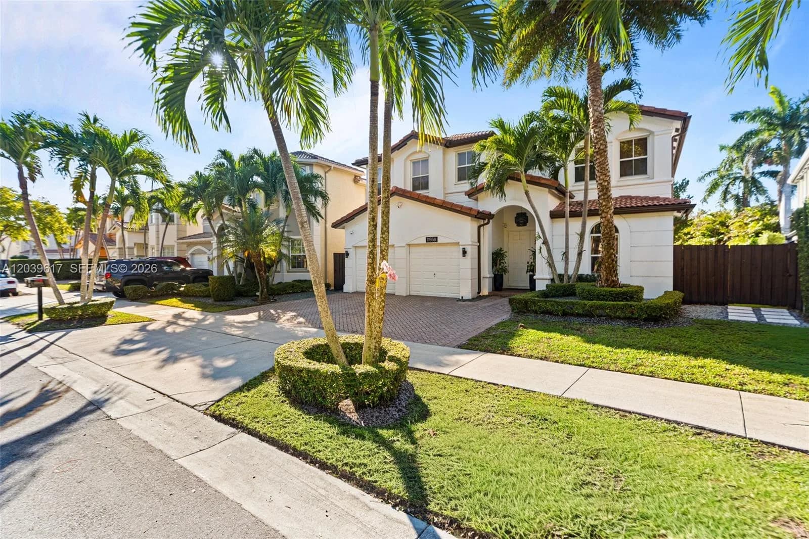 11558 NW 84th St, Doral FL 33178