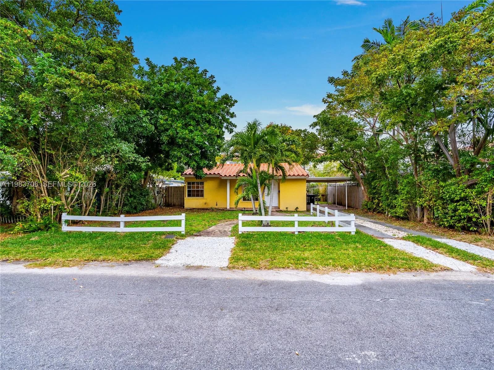 1125 NE 10th Ave, Fort Lauderdale, FL 33304