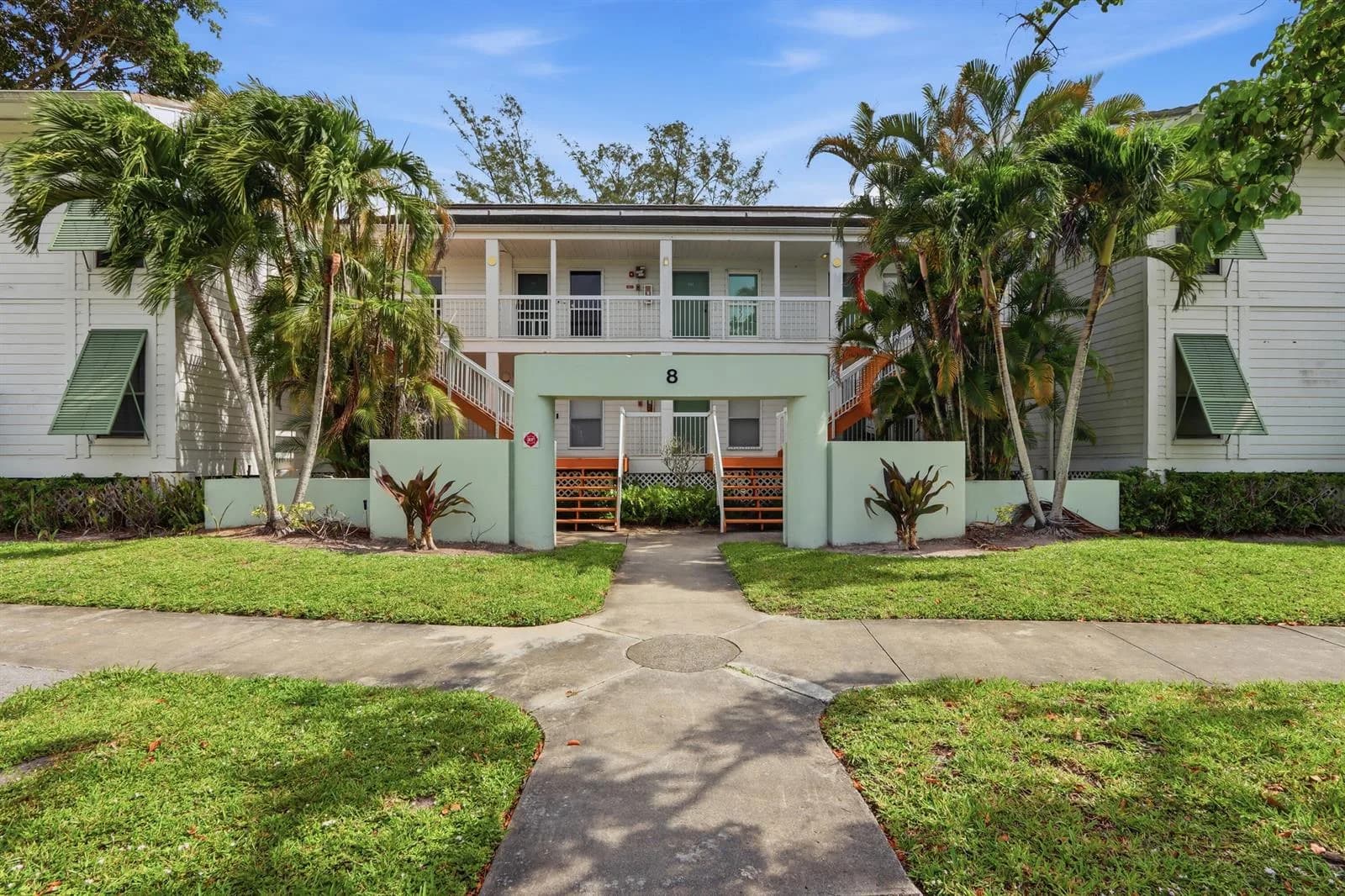 250 Cypress Point Drive, Palm Beach Gardens FL 33418