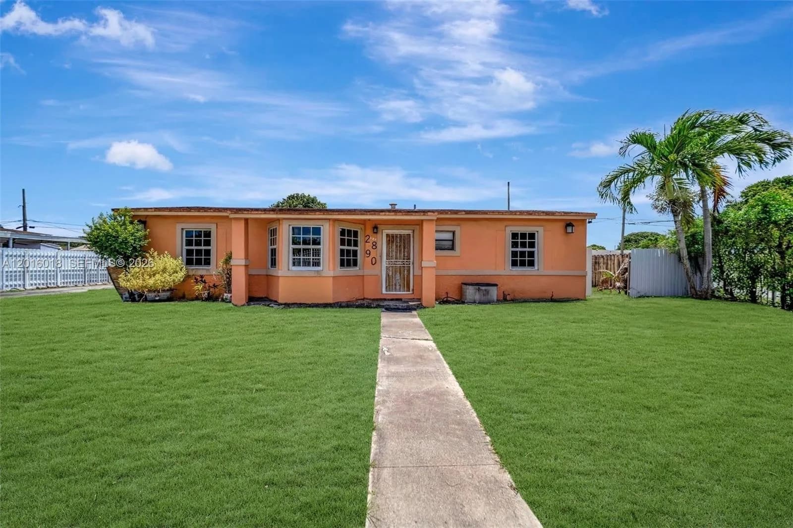 2890 NW 160th St, Miami Gardens, FL 33054
