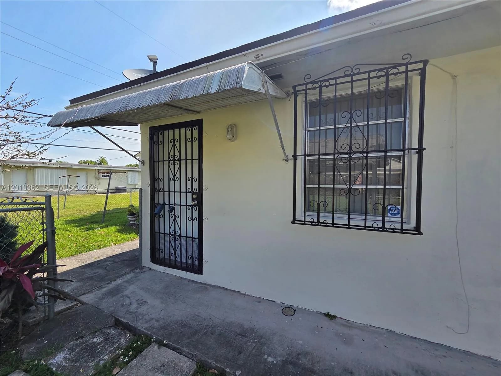 11035 SW 56th St # B, Miami, FL 33165