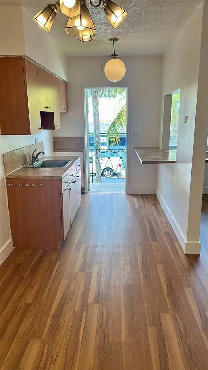 70 NW 77th St # 25, Miami FL 33150