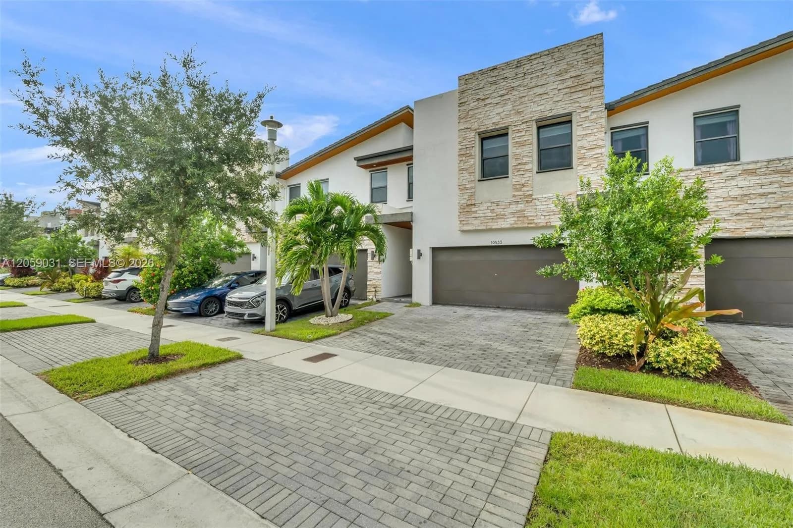 10533 NW 78th Ter, Doral, FL 33178