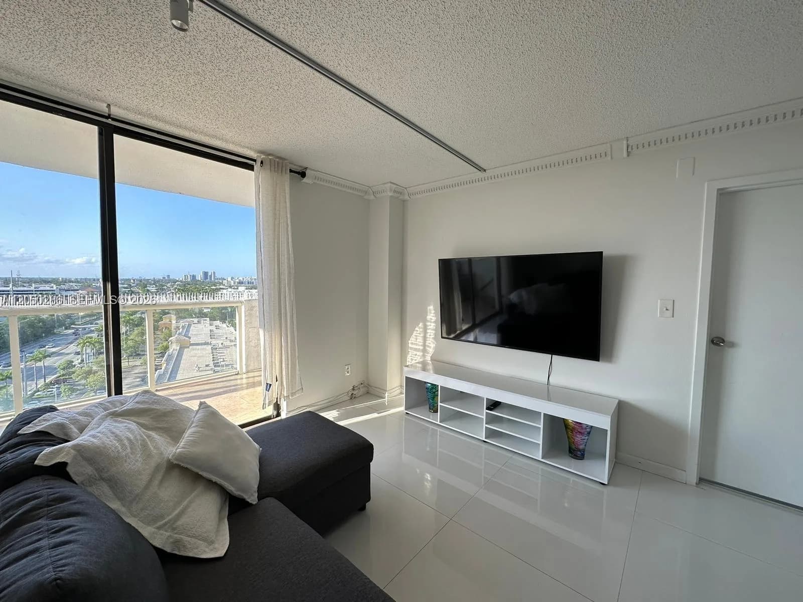 13499 Biscayne Blvd # 1407, North Miami, FL 33181