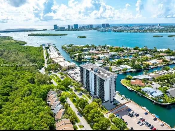 2640 NE 135th St # 312, North Miami FL 33181