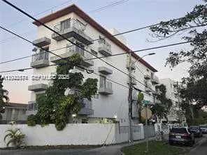 2389 NW 26th St # 2B, Miami, FL 33142