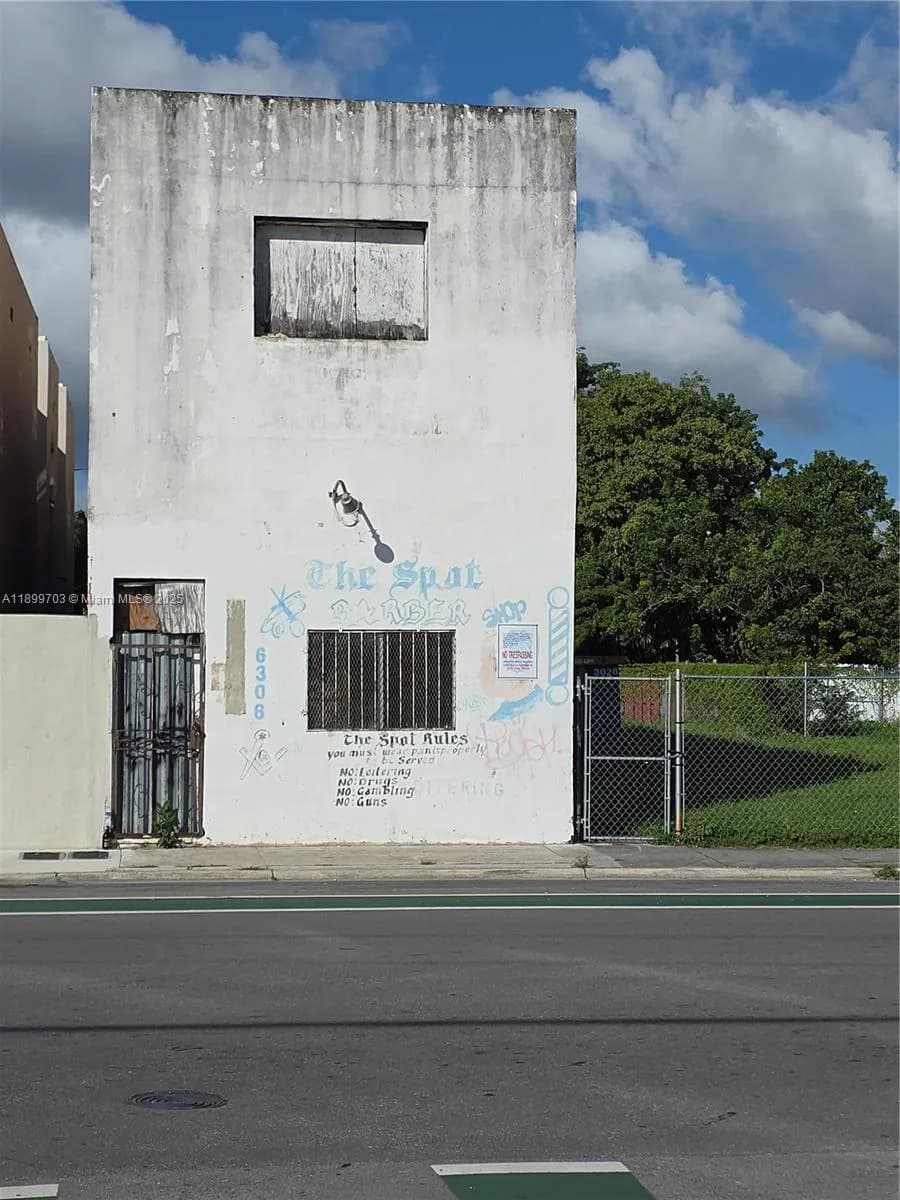 6306 NW 15th Ave, Miami FL 33147