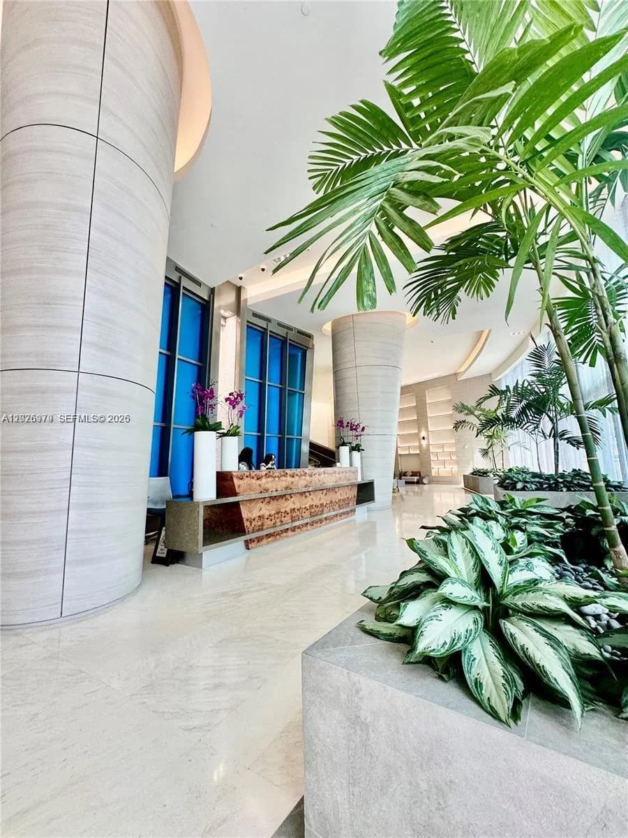 18201 Collins Ave # 5307, Sunny Isles Beach, FL 33160