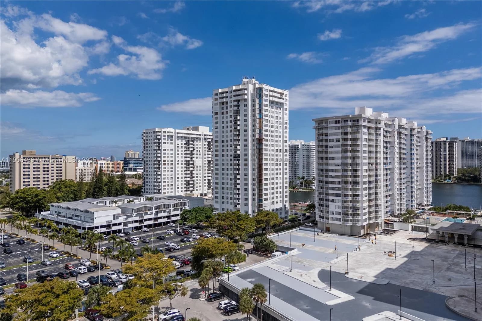 2750 NE 183rd St # 2601, Aventura FL 33160