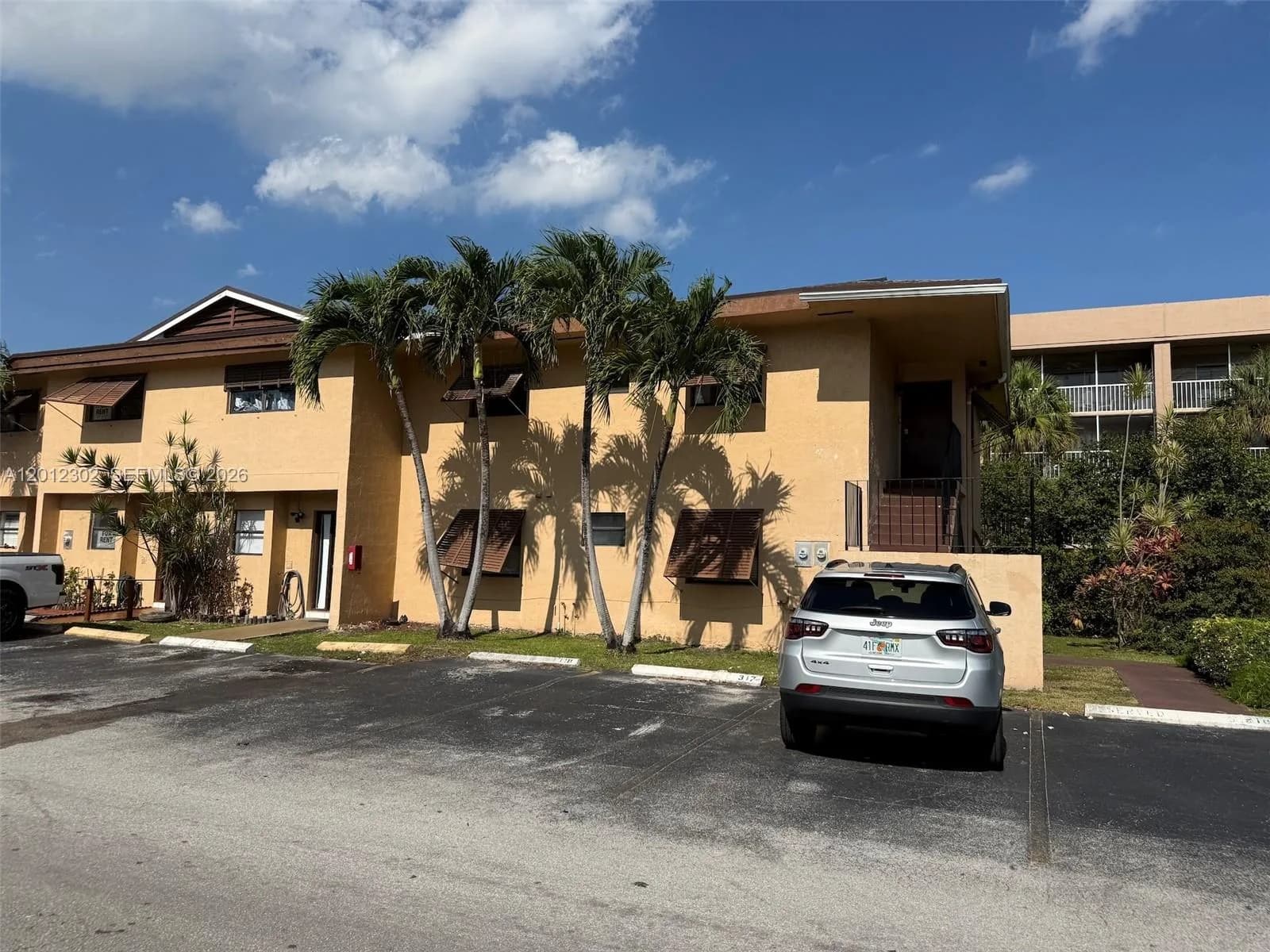 6850 NW 173rd Dr # 109, Hialeah FL 33015