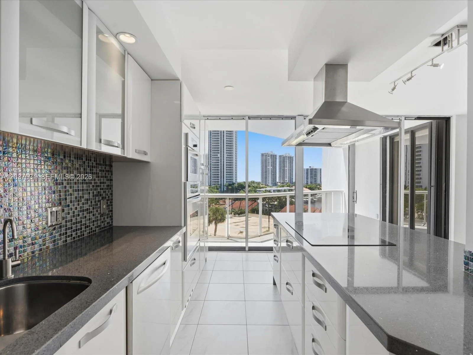3610 Yacht Club Dr # 702, Aventura FL 33180