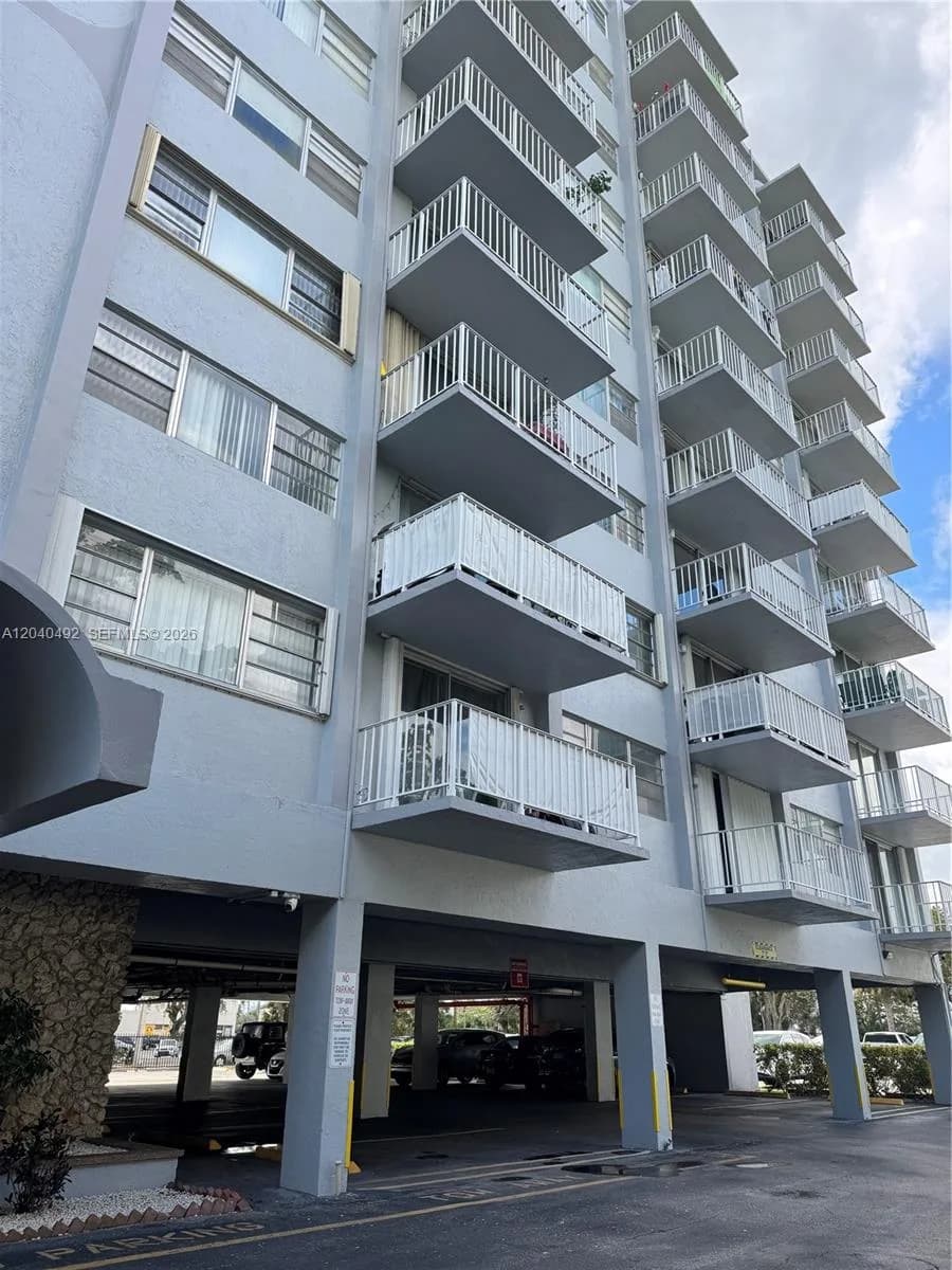 1470 NE 125th Ter # 205, North Miami, FL 33161