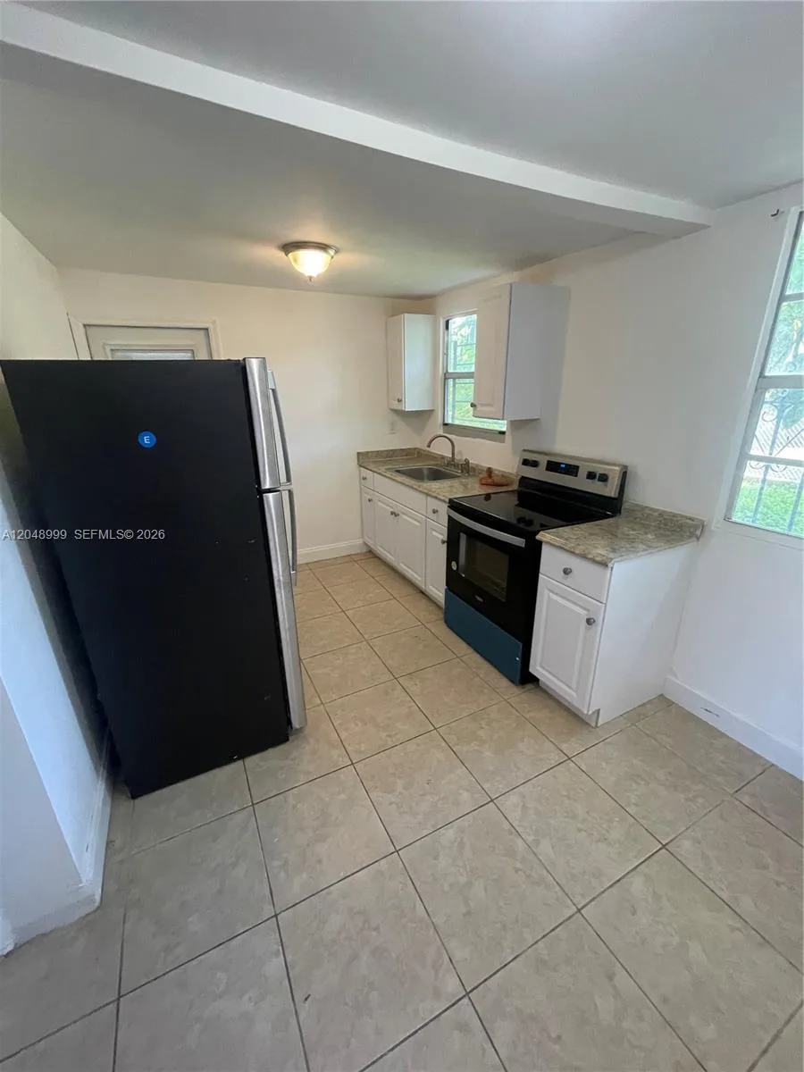 453 SW 19th Rd # Rear, Miami, FL 33129