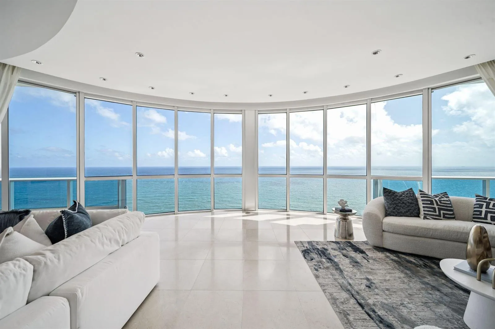 1600 S Ocean Boulevard, Lauderdale By The Sea FL 33062