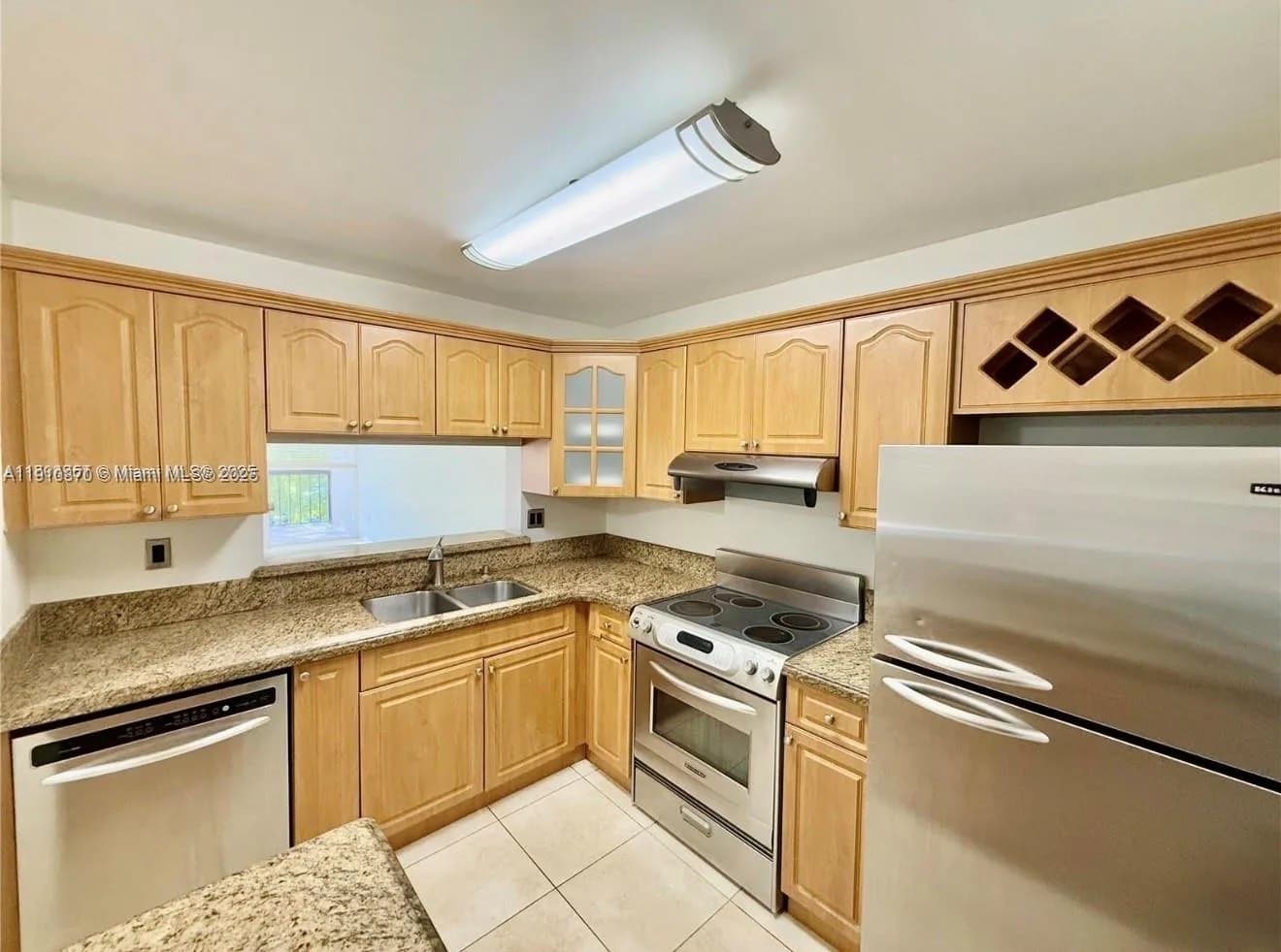 10825 SW 112th Ave # 302, Miami FL 33176