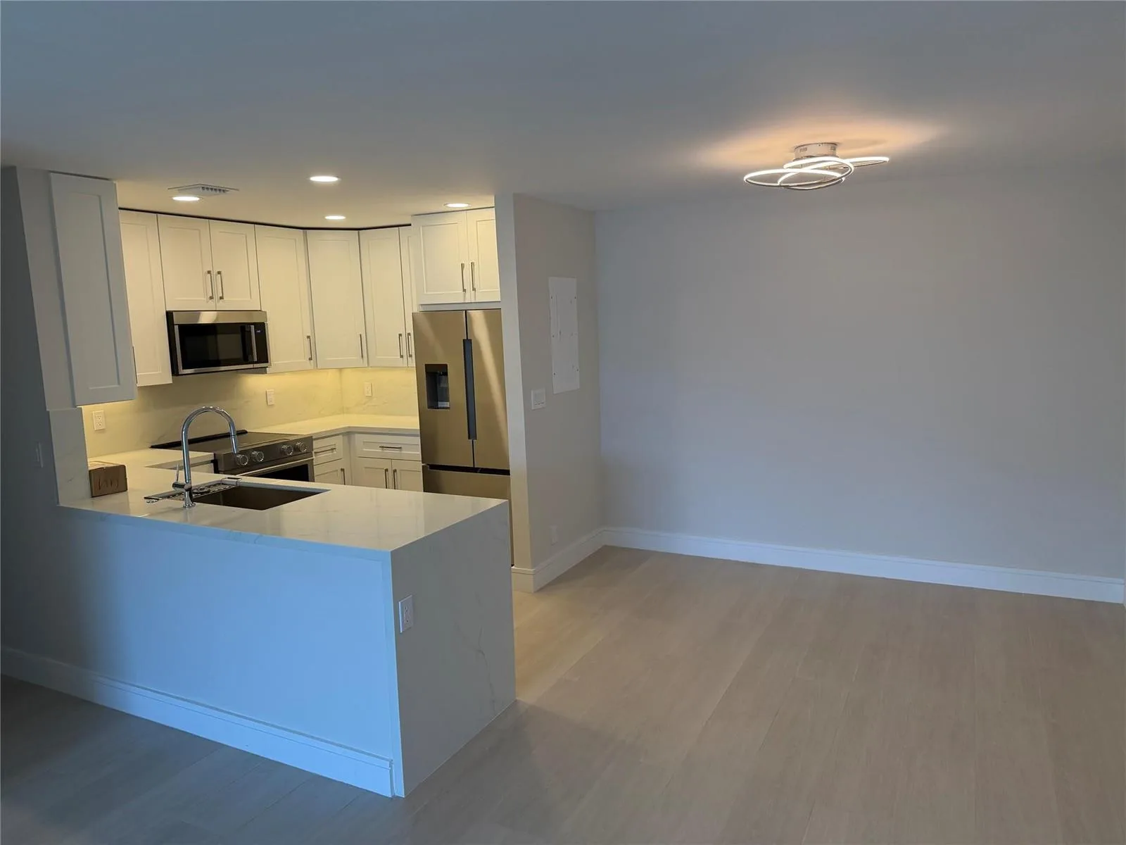 6347 Bay Club Drive # 3, Fort Lauderdale, FL 33308
